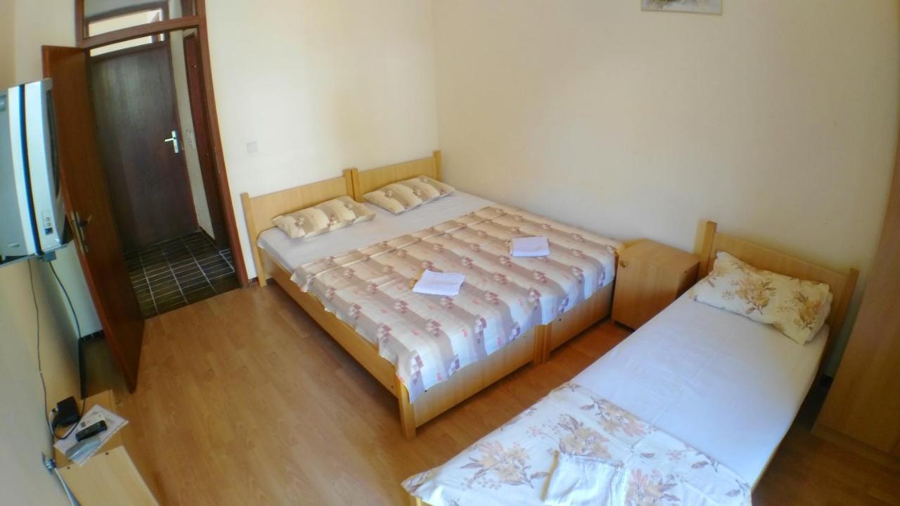 Guesthouse Obala ストモレ エクステリア 写真