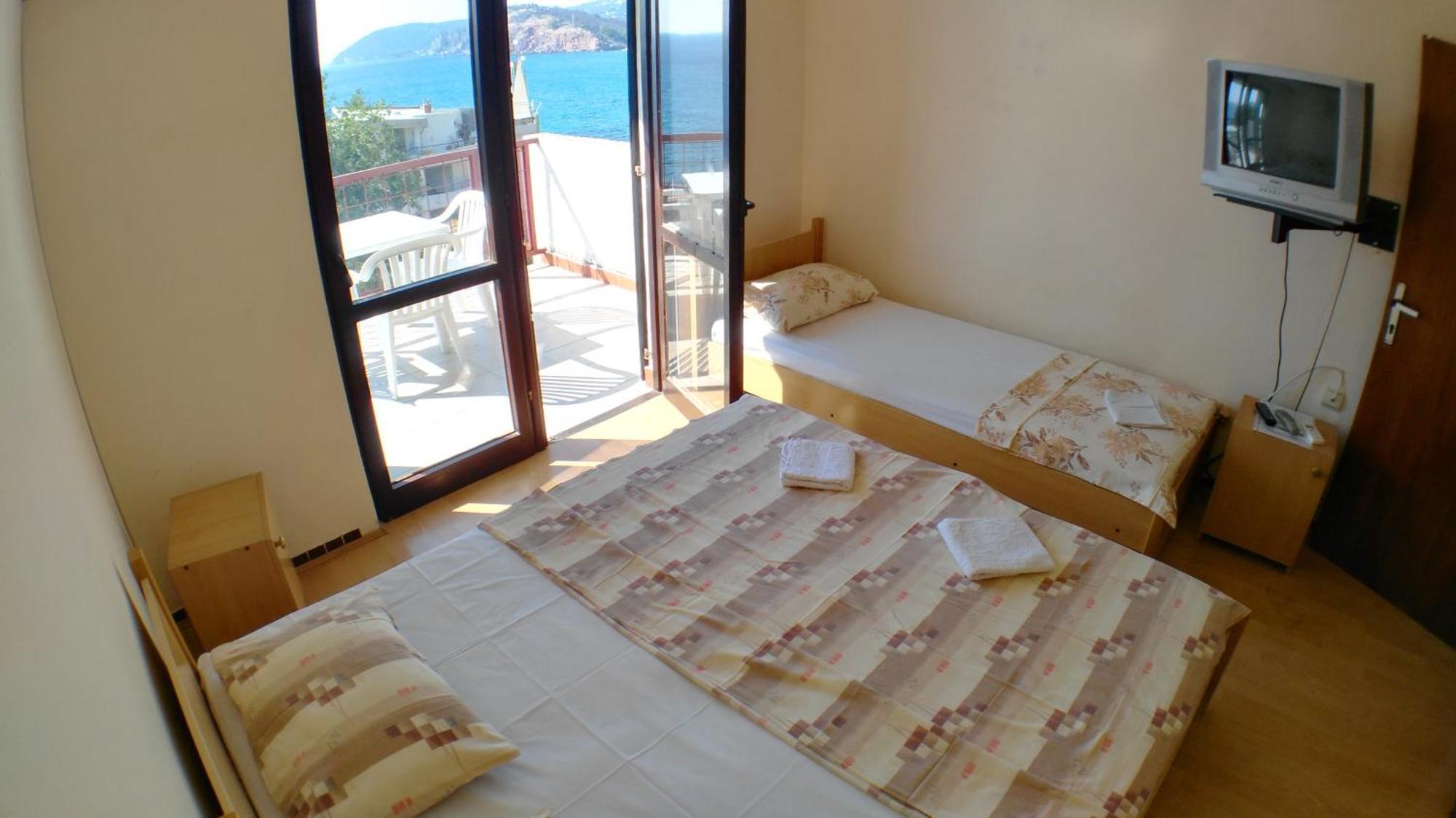 Guesthouse Obala ストモレ エクステリア 写真