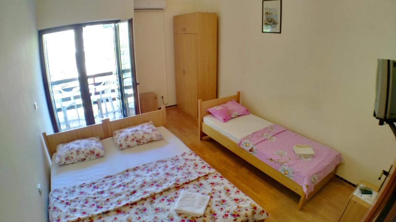 Guesthouse Obala ストモレ エクステリア 写真